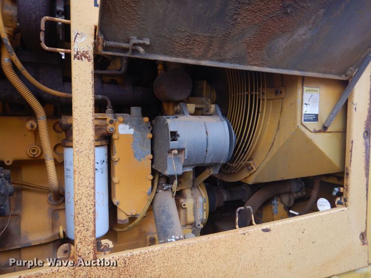 image for item DP8592 1995 Champion 720A  motor grader