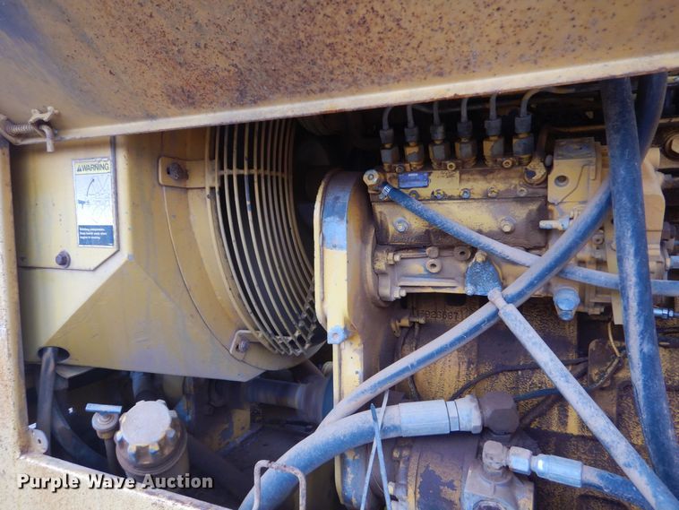 image for item DP8592 1995 Champion 720A  motor grader