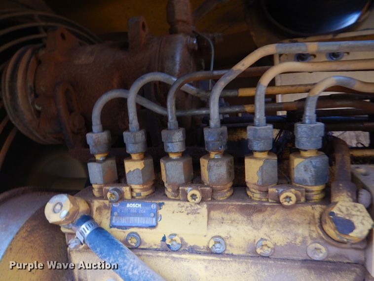 image for item DP8592 1995 Champion 720A  motor grader