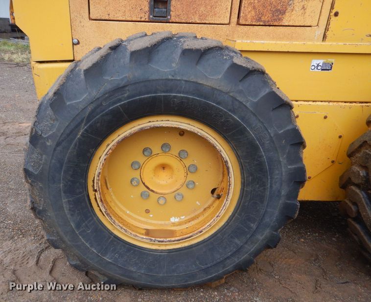 image for item DP8592 1995 Champion 720A  motor grader