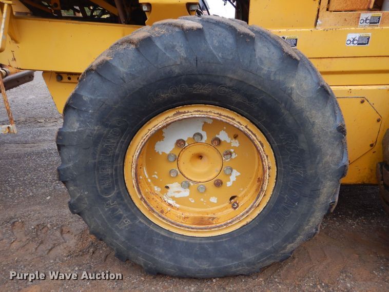 image for item DP8592 1995 Champion 720A  motor grader