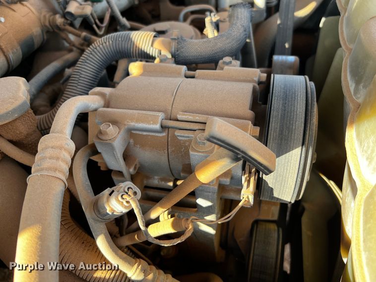 image for item DQ1889 2000 Ford F350 Super Duty  bucket truck