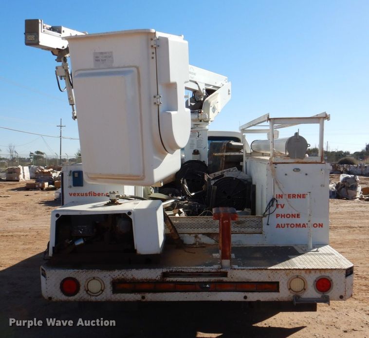 image for item DQ1891 2008 Ford F450 Super Duty XLT  bucket truck