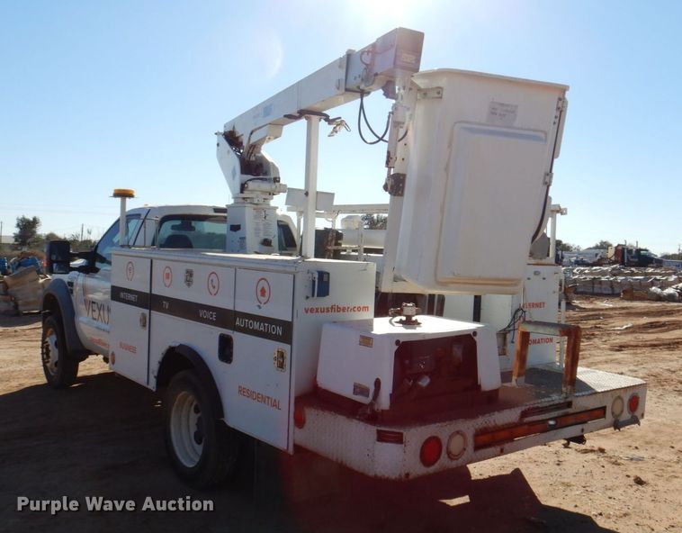 image for item DQ1891 2008 Ford F450 Super Duty XLT  bucket truck