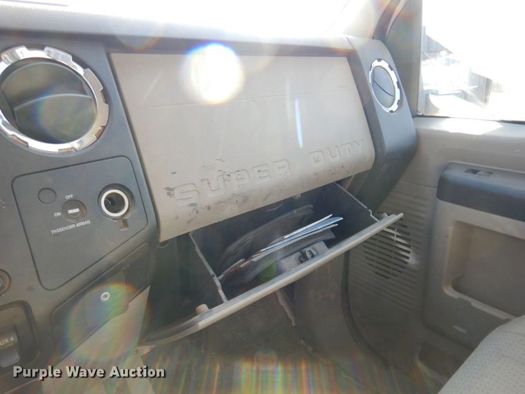 image for item DQ1891 2008 Ford F450 Super Duty XLT  bucket truck