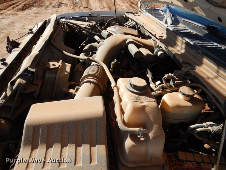 image for item DQ1891 2008 Ford F450 Super Duty XLT  bucket truck