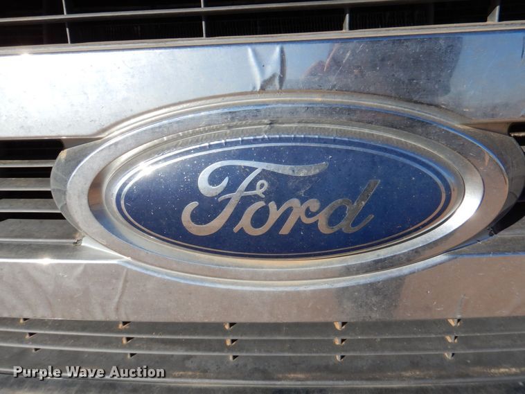 image for item DQ1891 2008 Ford F450 Super Duty XLT  bucket truck