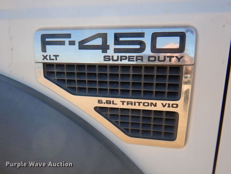 image for item DQ1891 2008 Ford F450 Super Duty XLT  bucket truck