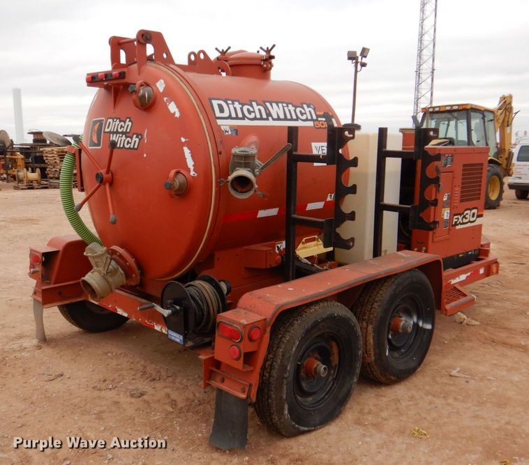 image for item DQ1893 2005 Ditch Witch FX30  vacuum excavator