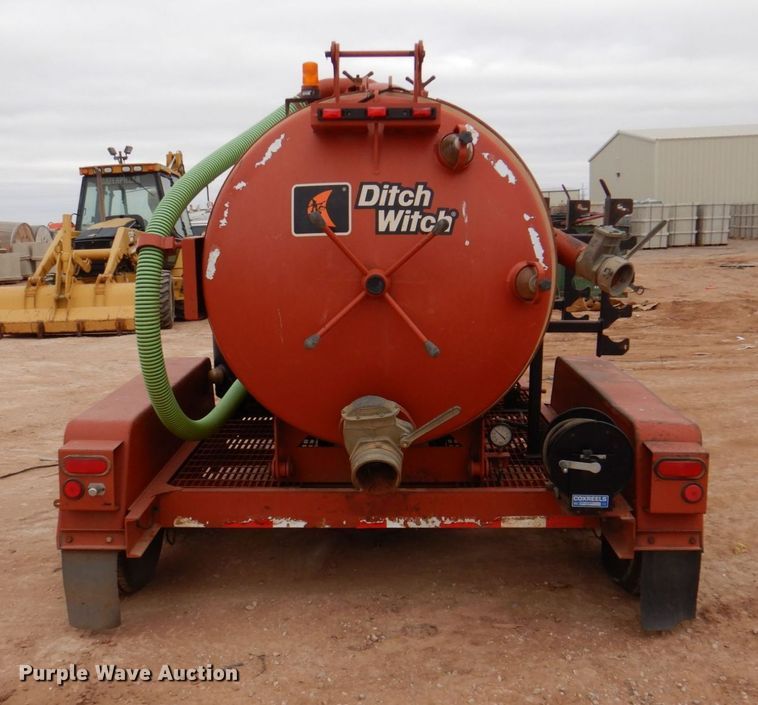 image for item DQ1893 2005 Ditch Witch FX30  vacuum excavator