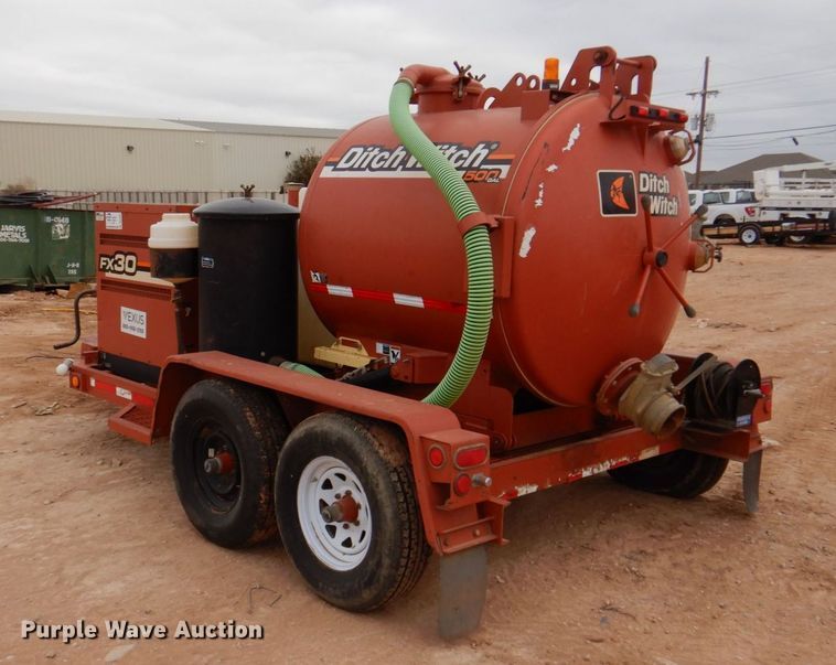 image for item DQ1893 2005 Ditch Witch FX30  vacuum excavator