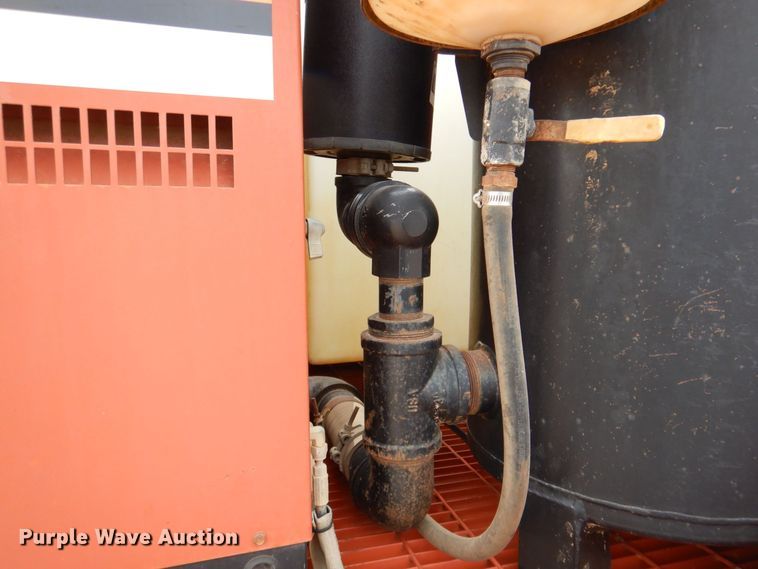 image for item DQ1893 2005 Ditch Witch FX30  vacuum excavator