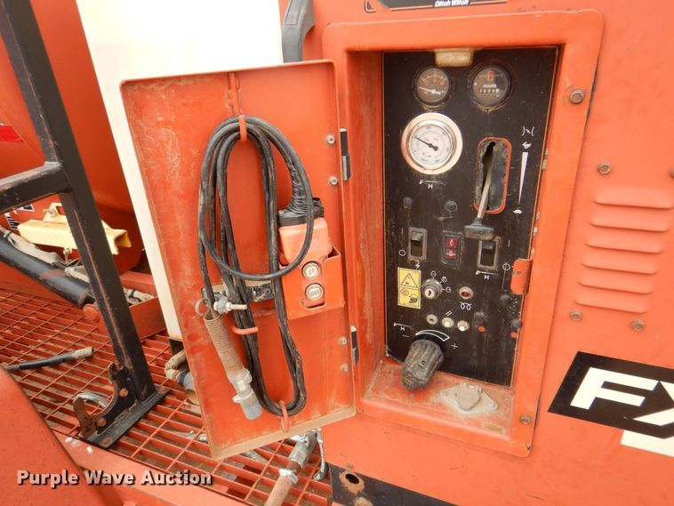 image for item DQ1893 2005 Ditch Witch FX30  vacuum excavator