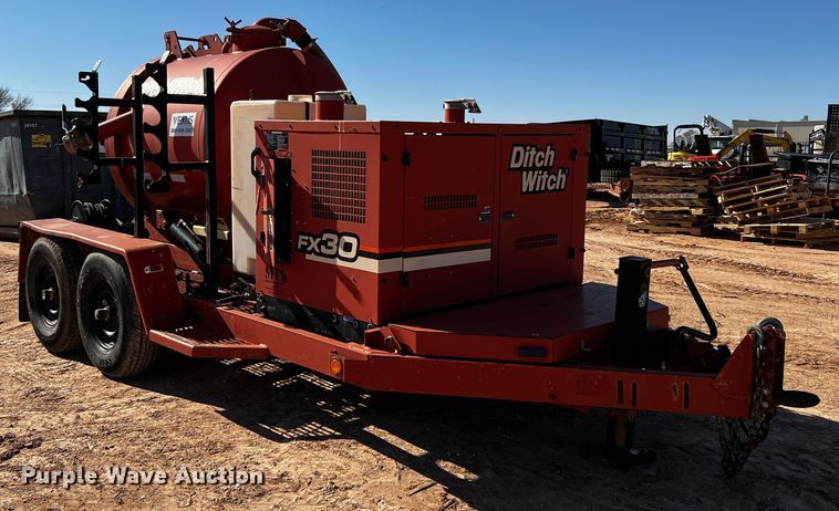 image for item DQ1894 2010 Ditch Witch FX30  vacuum excavator