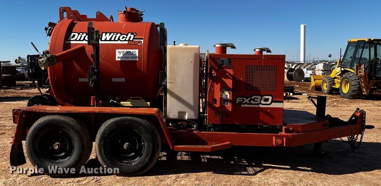 image for item DQ1894 2010 Ditch Witch FX30  vacuum excavator