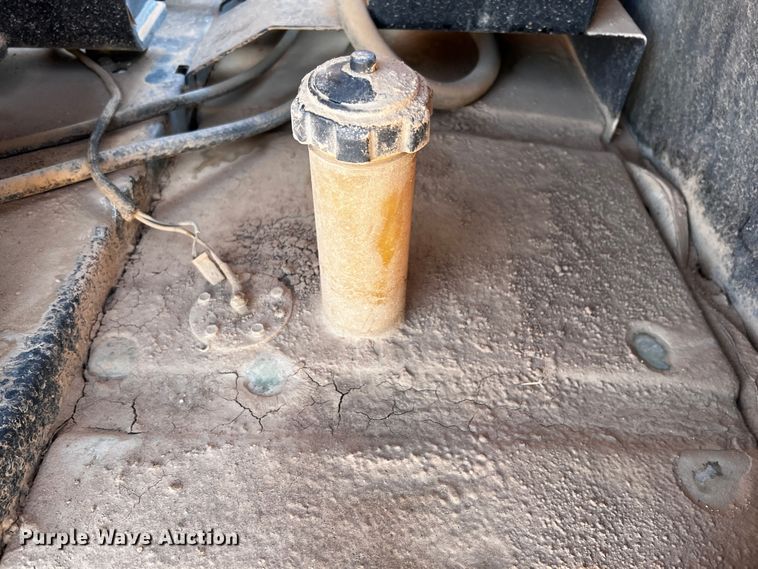 image for item DQ1894 2010 Ditch Witch FX30  vacuum excavator