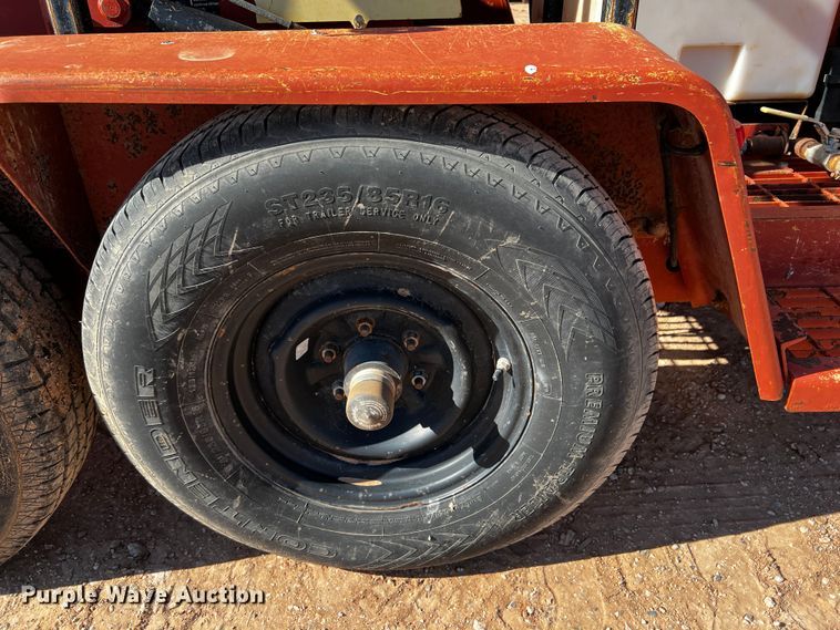 image for item DQ1894 2010 Ditch Witch FX30  vacuum excavator