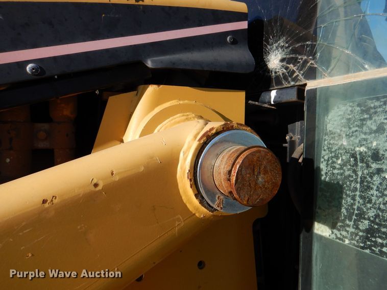 image for item DQ1895 2003 Caterpillar 420D  backhoe