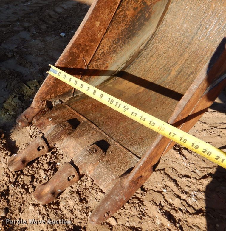 image for item DQ1895 2003 Caterpillar 420D  backhoe