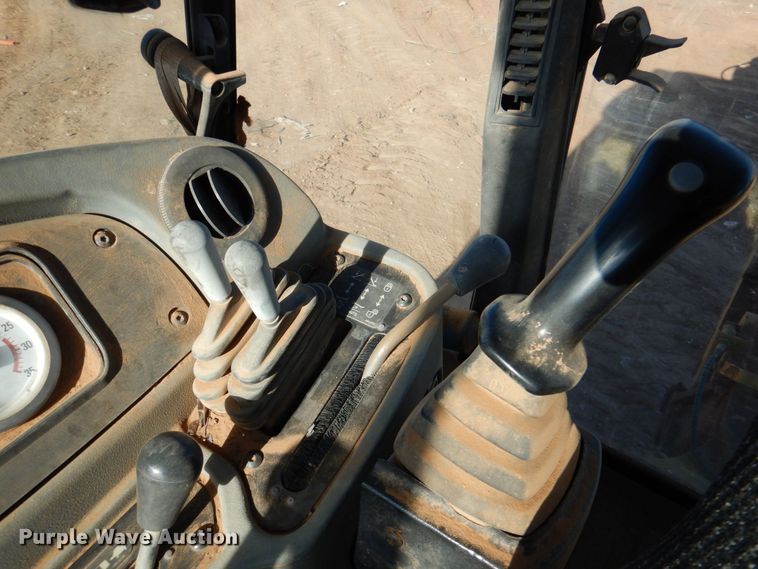 image for item DQ1895 2003 Caterpillar 420D  backhoe