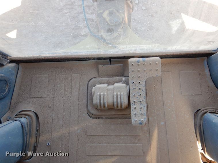 image for item DQ1895 2003 Caterpillar 420D  backhoe