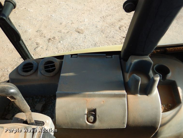 image for item DQ1895 2003 Caterpillar 420D  backhoe