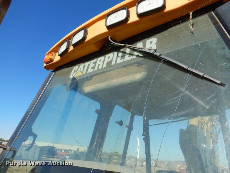 image for item DQ1895 2003 Caterpillar 420D  backhoe