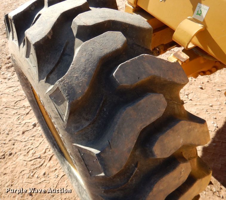 image for item DQ1895 2003 Caterpillar 420D  backhoe