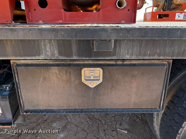 image for item DQ1896 2010 Ditch Witch JT3020 Mach 1  directional boring unit with truck and trailer