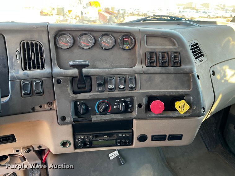 image for item DQ1896 2010 Ditch Witch JT3020 Mach 1  directional boring unit with truck and trailer