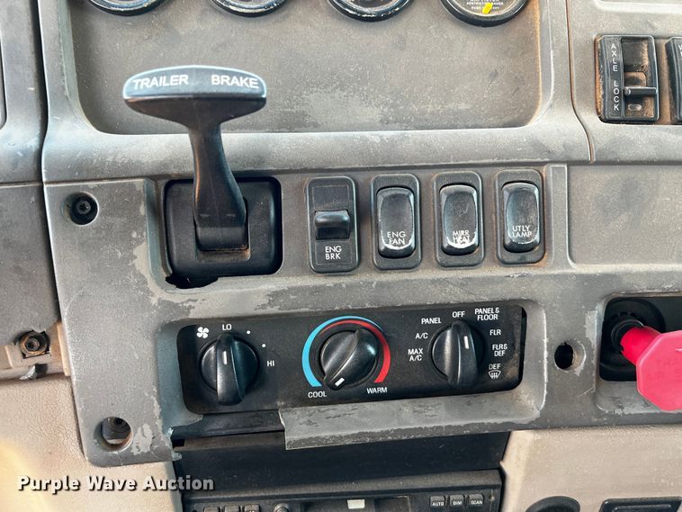 image for item DQ1896 2010 Ditch Witch JT3020 Mach 1  directional boring unit with truck and trailer