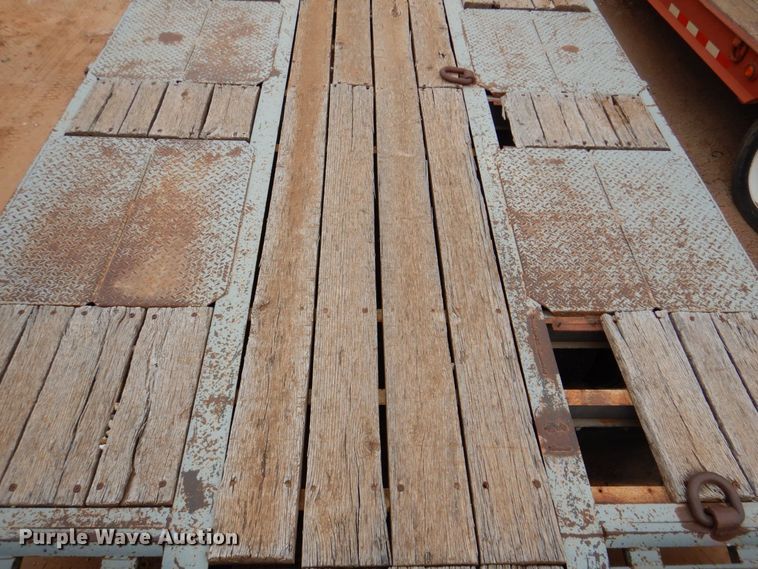 image for item DQ1899 2018 Interstate 20DT  equipment trailer