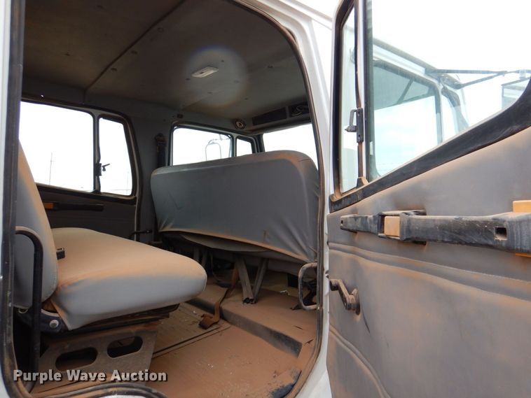 image for item DQ1901 2001 Freightliner FL70  Crew Cab dump truck