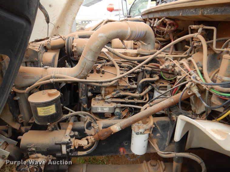 image for item DQ1901 2001 Freightliner FL70  Crew Cab dump truck