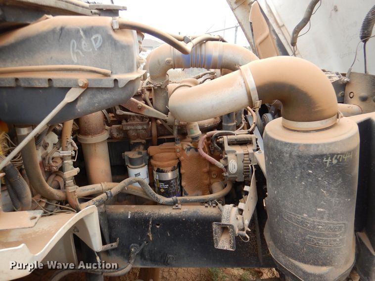 image for item DQ1901 2001 Freightliner FL70  Crew Cab dump truck