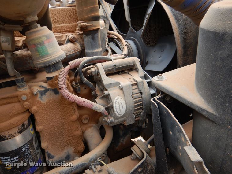 image for item DQ1901 2001 Freightliner FL70  Crew Cab dump truck