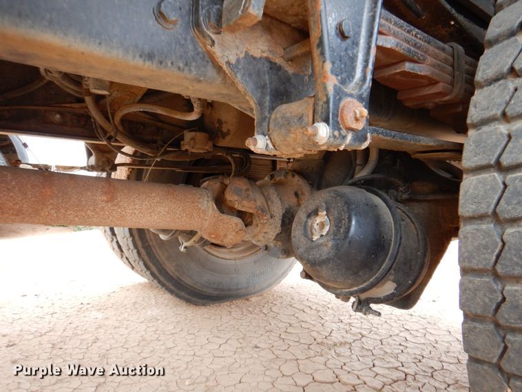 image for item DQ1901 2001 Freightliner FL70  Crew Cab dump truck