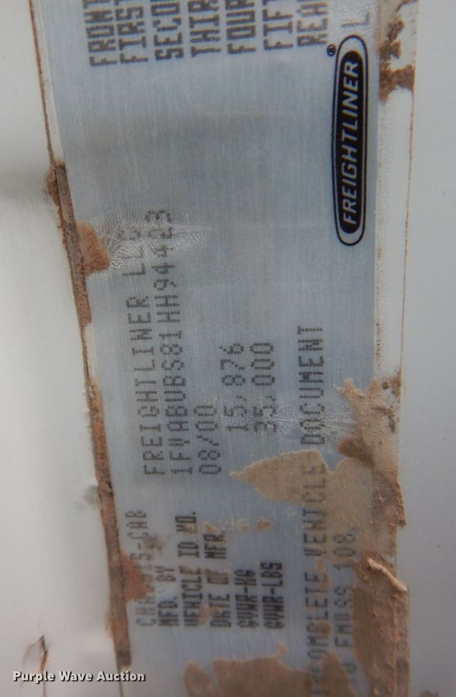 image for item DQ1901 2001 Freightliner FL70  Crew Cab dump truck