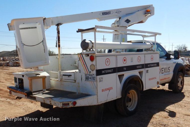 image for item DQ1902 2007 Ford F450 Super Duty XLT  bucket truck