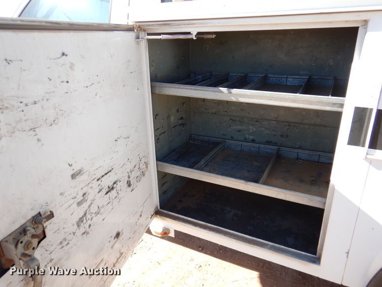 image for item DQ1902 2007 Ford F450 Super Duty XLT  bucket truck