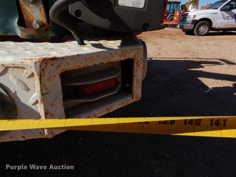 image for item DQ1902 2007 Ford F450 Super Duty XLT  bucket truck