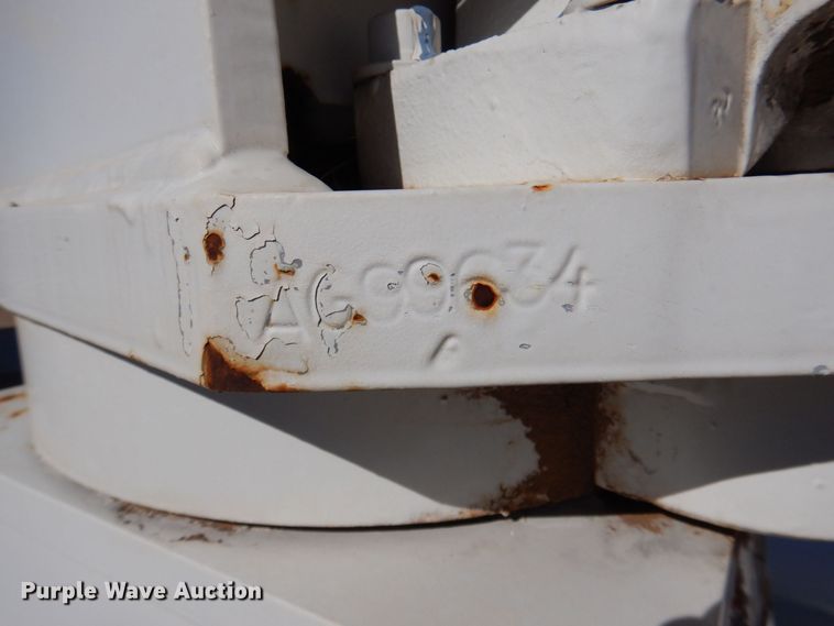 image for item DQ1902 2007 Ford F450 Super Duty XLT  bucket truck