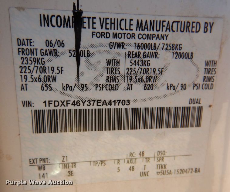 image for item DQ1902 2007 Ford F450 Super Duty XLT  bucket truck