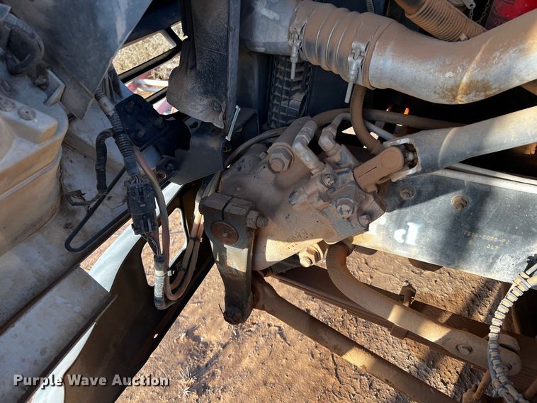 image for item DQ1903 2000 Ford F650 Super Duty  bucket truck