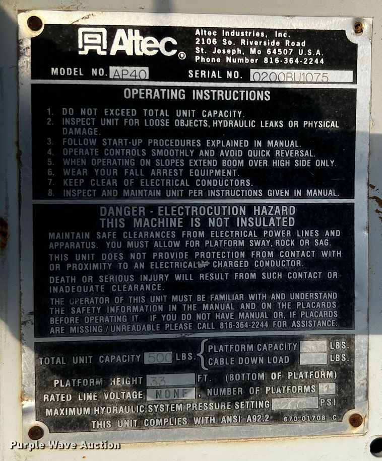 image for item DQ1903 2000 Ford F650 Super Duty  bucket truck