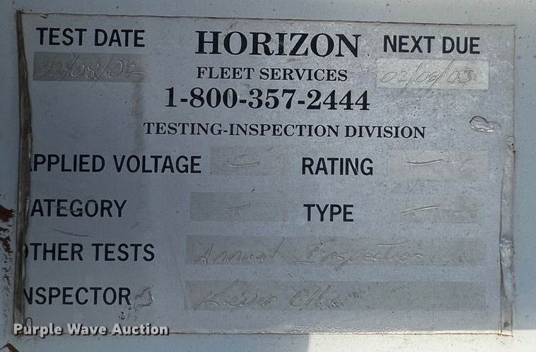 image for item DQ1903 2000 Ford F650 Super Duty  bucket truck