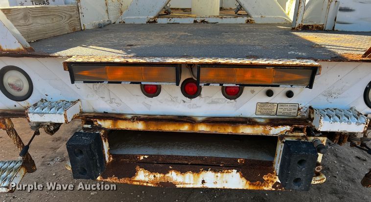 image for item DQ1905 2004 Ford F550 Super Duty  bucket truck