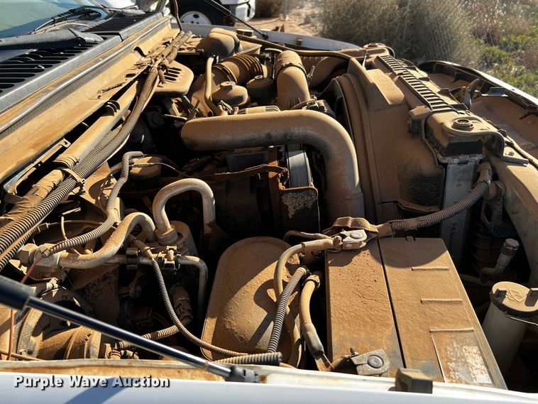 image for item DQ1905 2004 Ford F550 Super Duty  bucket truck