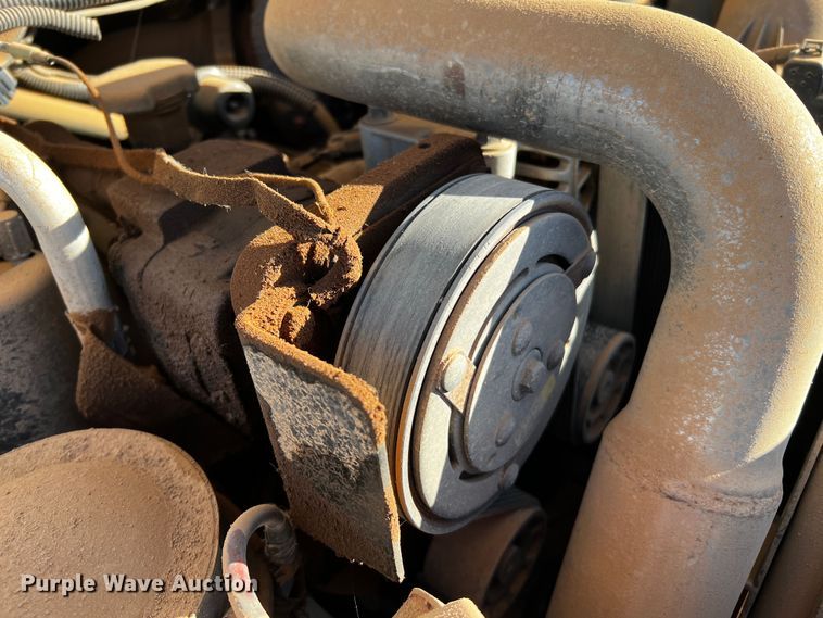 image for item DQ1905 2004 Ford F550 Super Duty  bucket truck