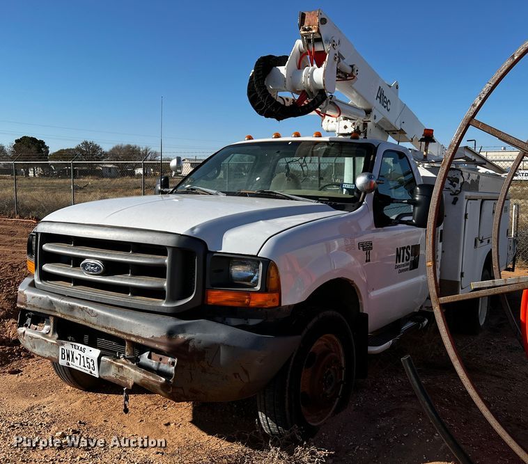 image for item DQ1907 1999 Ford F550 Super Duty  bucket truck